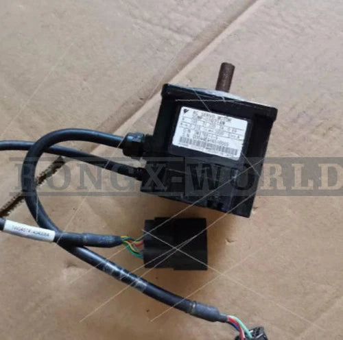 1PC Yaskawa SGMP-01U314M Servo Motor Used