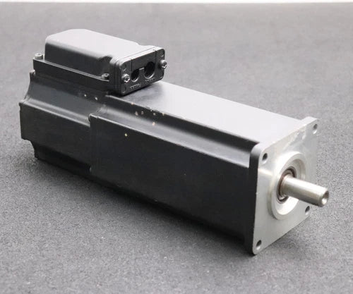 INDRAMAT Servo Motor MKD041B-144-KP0-KN No. 260464 2.7Nm 7.5A IP65 nmax=7000rpm
