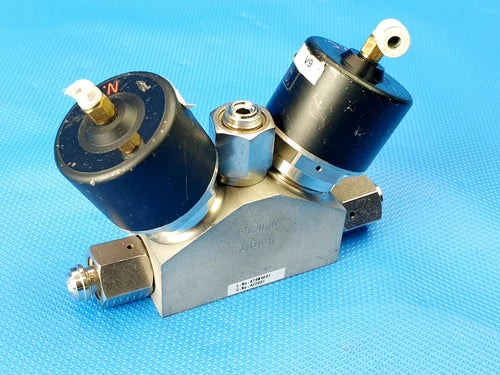 Fujikin 316L P Ventil / Valve O.P 0,4 - 0,6MPa