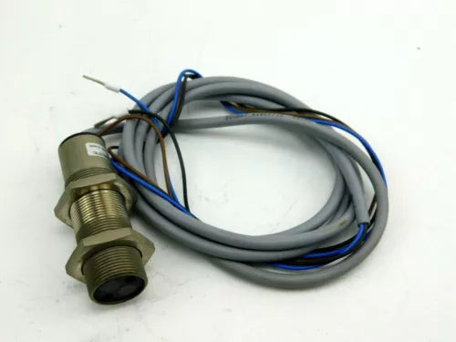 Baumer electric Cylindrical Sensor FZAM 18P3005 5536