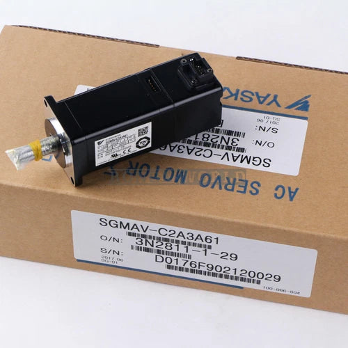 1PC Yaskawa Servo Motor SGMAV-C2A3A61 NEW