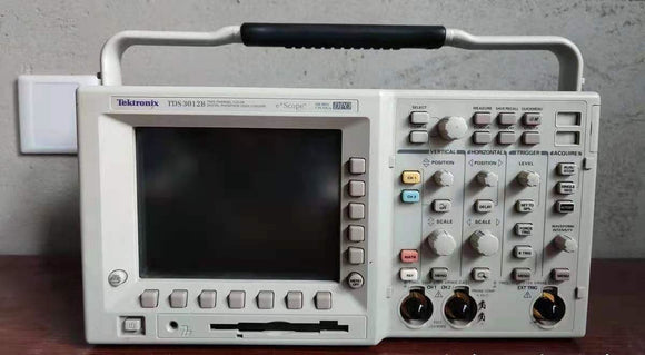 Tektronix TDS3012B